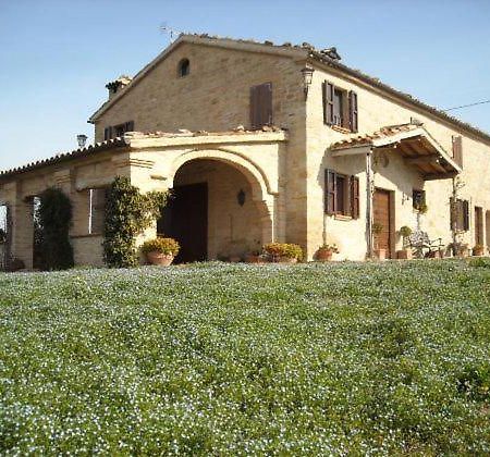 Cascinale La Mimosa Bed and Breakfast Cupramontana Εξωτερικό φωτογραφία